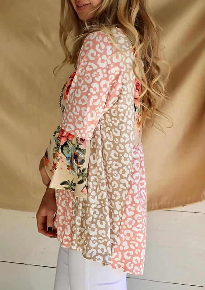 

Blouses Leopard Floral Ruffled Flare Sleeve Blouse in Multicolor. Size