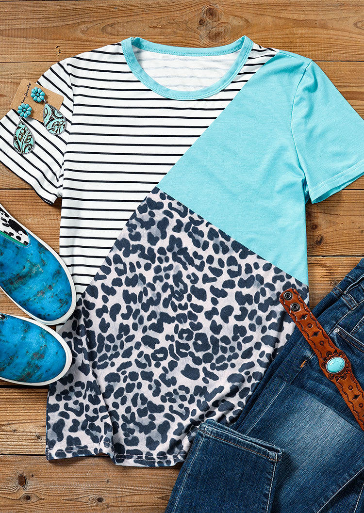 

Blouses Leopard Striped Color Block Short Sleeve Blouse in Multicolor. Size