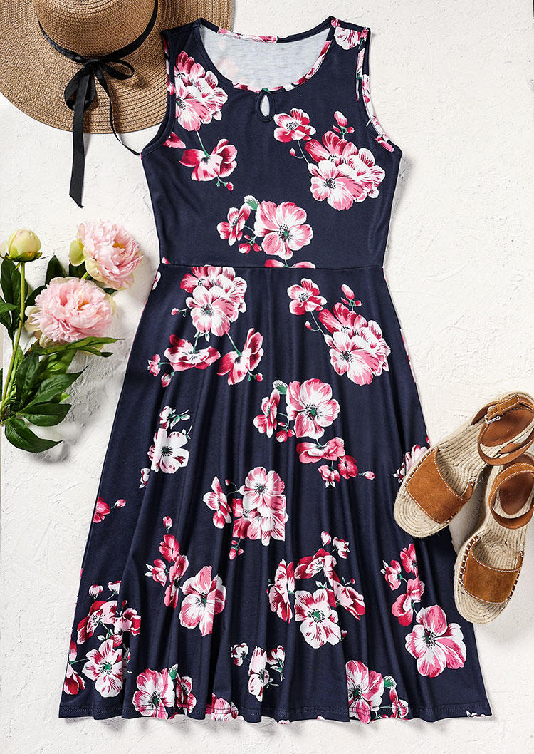 

Mini Dresses Floral Hollow Out Sleeveless Mini Dress in Multicolor. Size: ,M,L,XL