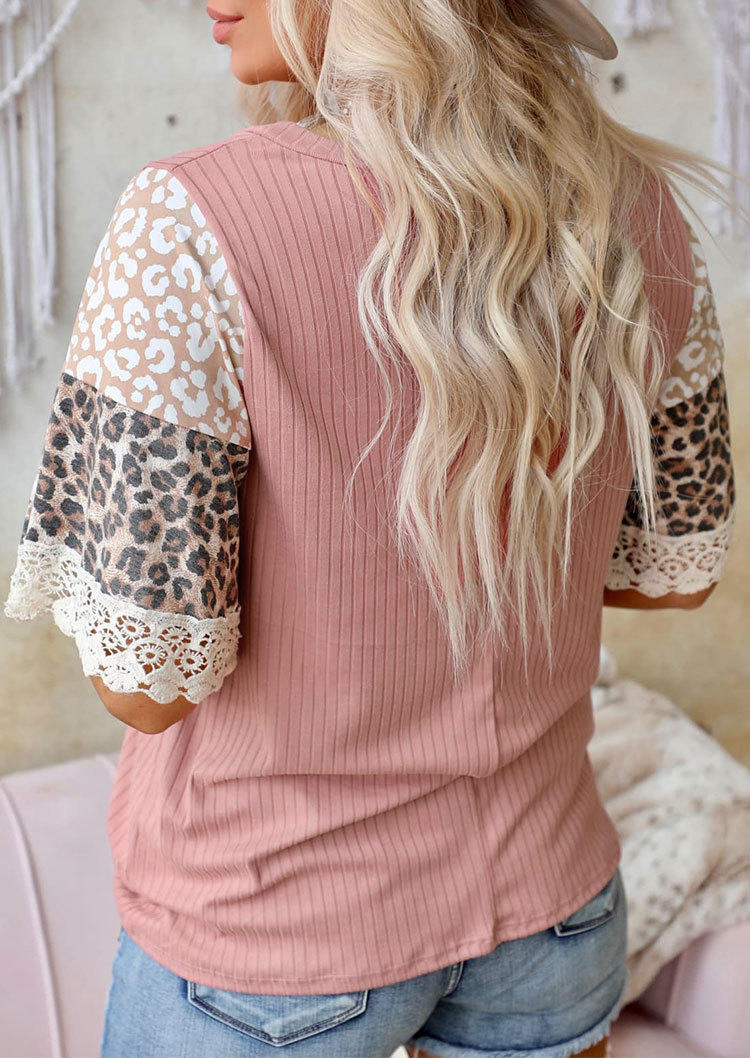 Blouses Leopard Lace O-Neck Blouse in Pink. Size: S