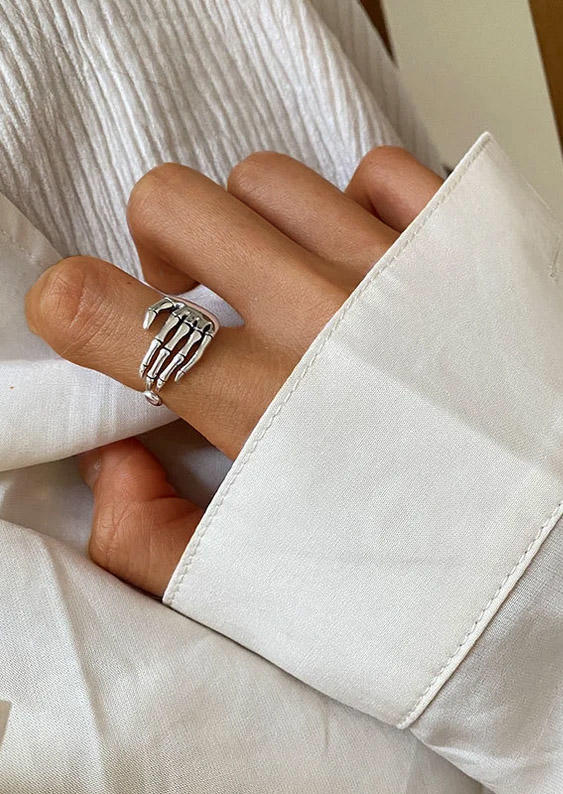 

Rings Skeleton Hand Alloy Ring in Silver. Size