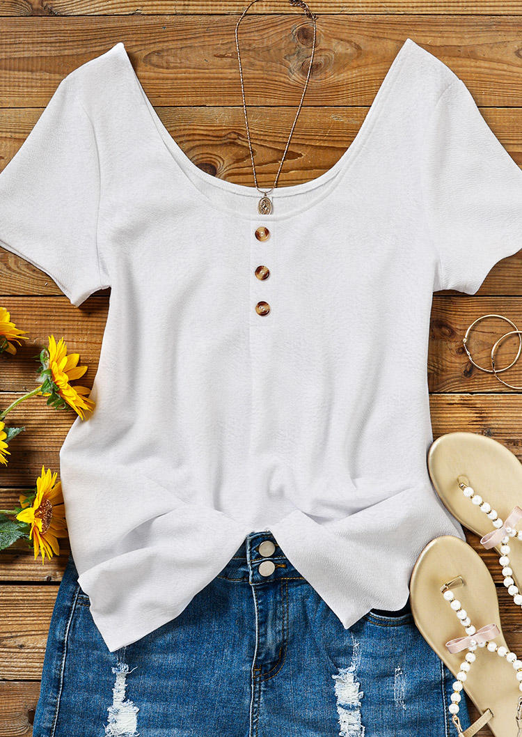 

Blouses Button Short Sleeve Casual Blouse in White. Size