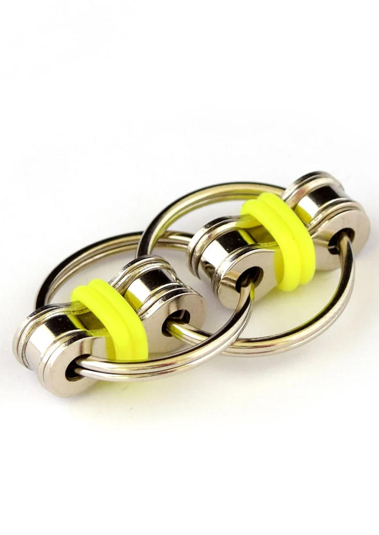

Stress Relieving Rotatable Chain Link Fidget Toy in Yellow. Size
