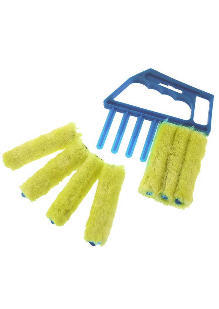 Cool Gadgets Venetian Blind Window Cleaning Brush Tool in Blue,Orange. Size: One Size