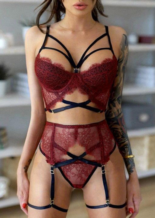 

Lingerie 3Pcs Lace Criss-Cross See-Through Lingerie Set in Burgundy. Size