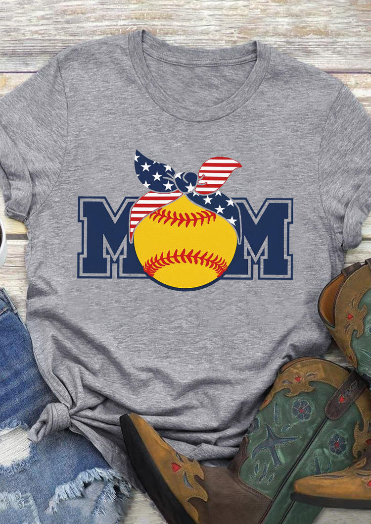 T-shirts Tees Mom Softball American Flag T-Shirt Tee in Gray. Size: XL