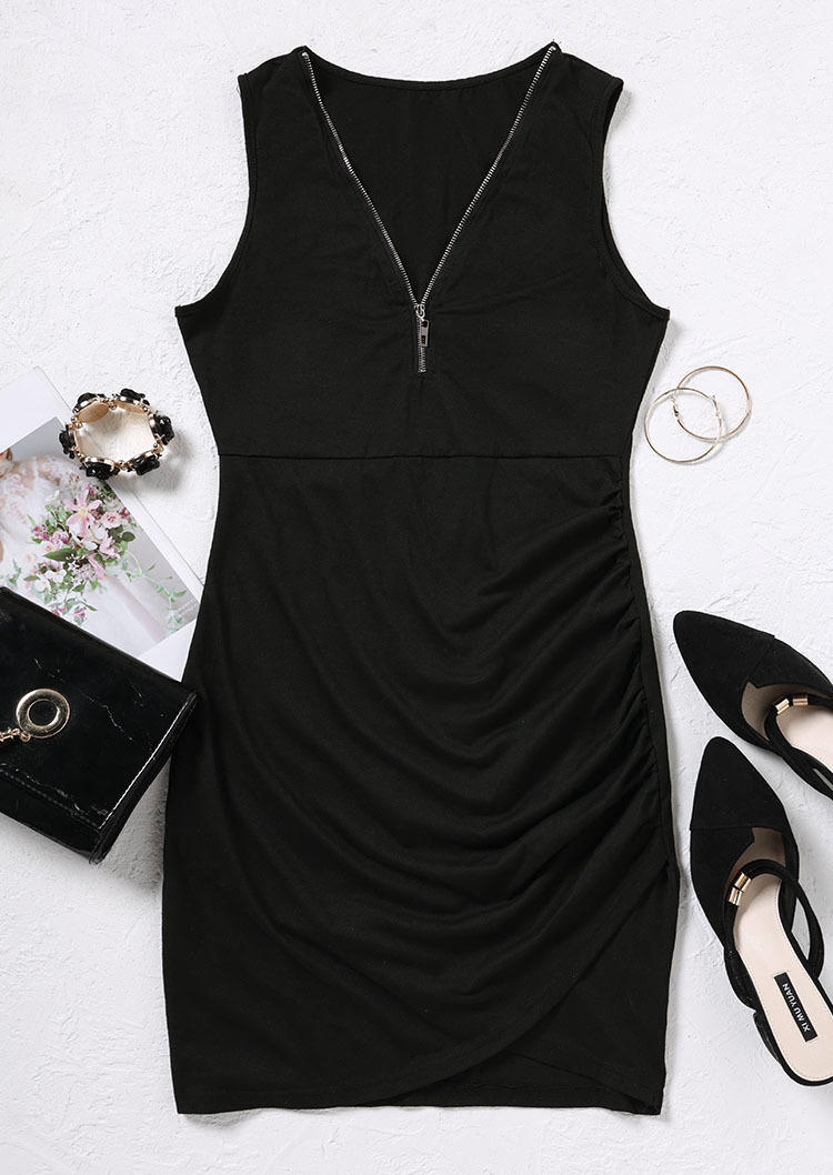 

Mini Dresses Zipper Ruched Sleeveless Mini Dress in Black. Size: L