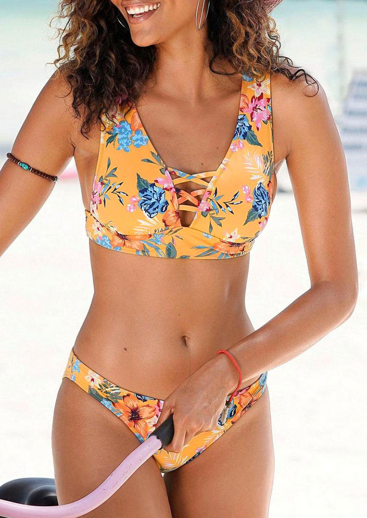 Bikini Sets Floral Criss-Cross Hollow Out Bikini Set in Yellow. Size: XL