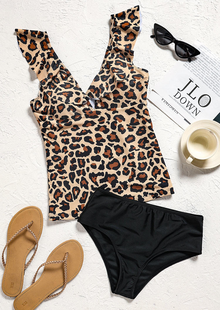 

Tankinis Leopard Ruffled Sleeveless Tankini Set in Leopard. Size