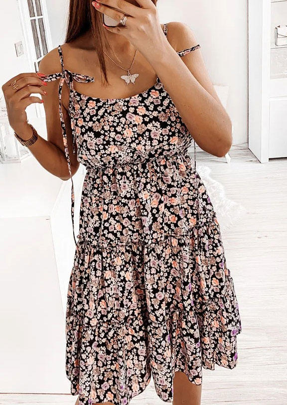 

Mini Dresses Floral Ruffled Tie Spaghetti Strap Mini Dress in Black. Size: ,XL