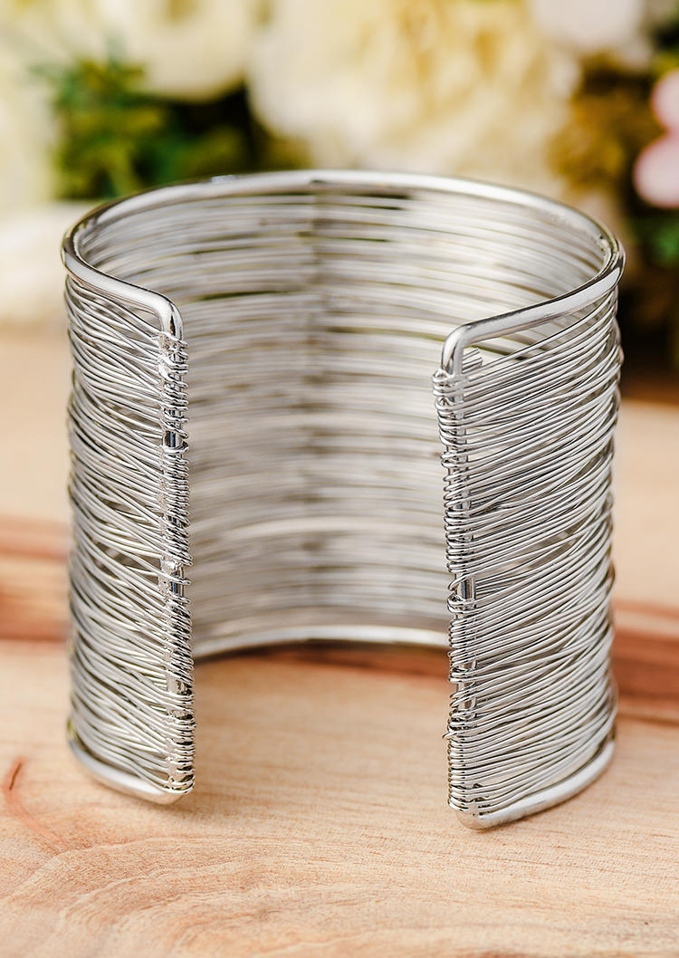 

Bracelet Open Wrist Wide Cuff Bracelet in Silver. Size