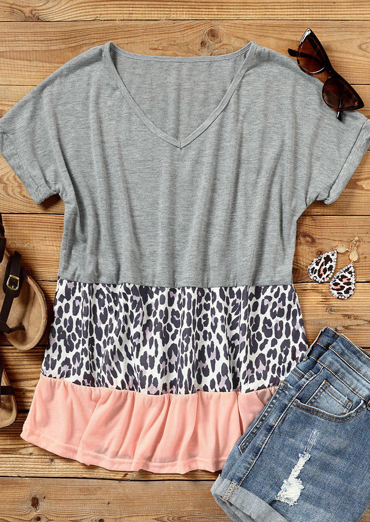 

Blouses Leopard Color Block Short Sleeve Blouse in Multicolor. Size: ,M