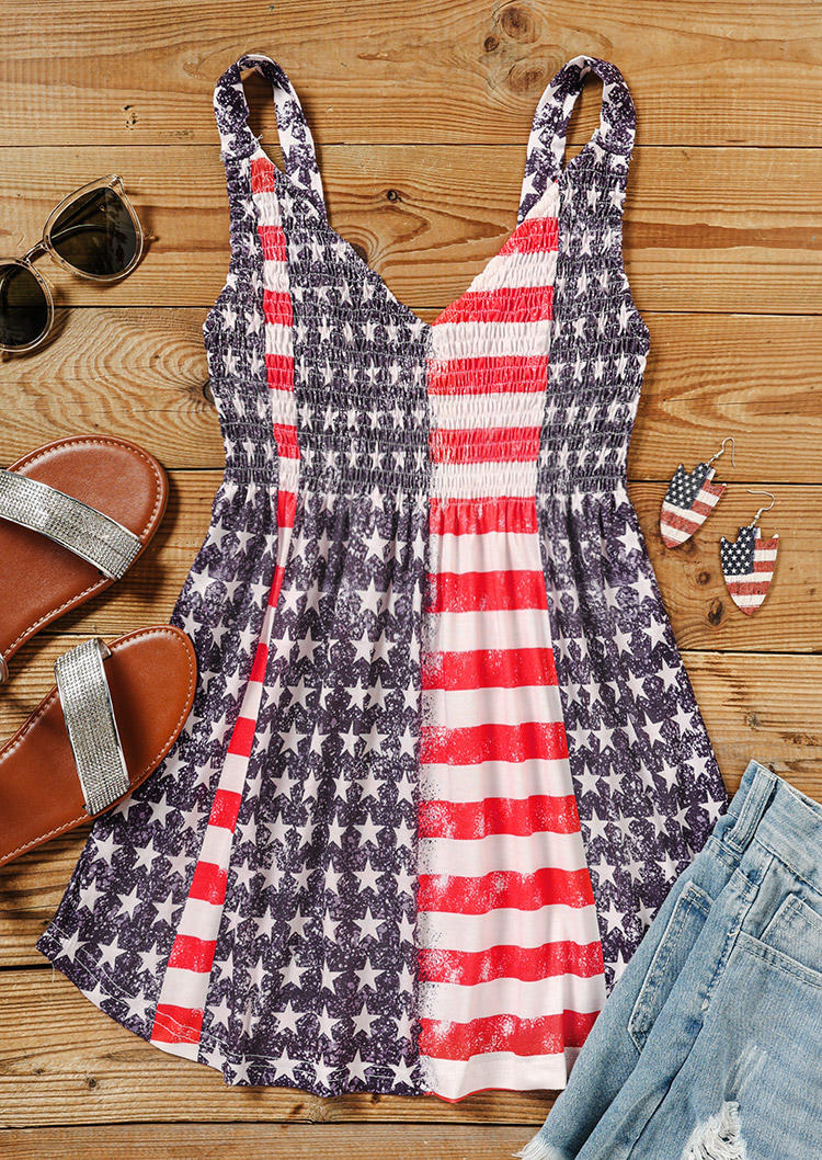 

Tank Tops American Flag Smocked V-Neck Tank Top in Multicolor. Size