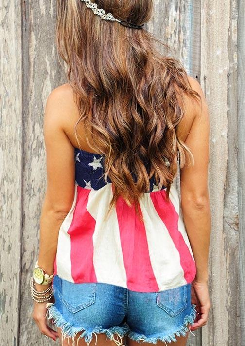 Tank Tops American Flag Ruffled Strapless Bandeau Tank Top in Blue. Size: S