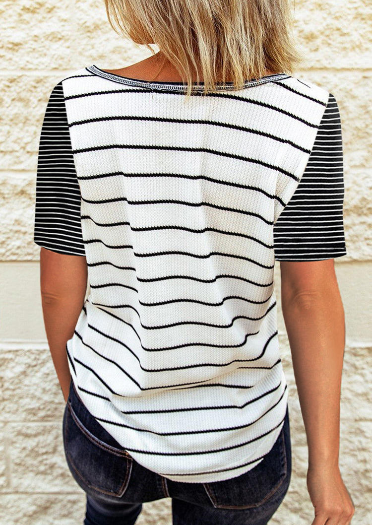 

Blouses Striped Button Short Sleeve Blouse in Multicolor. Size: ,M,L,XL