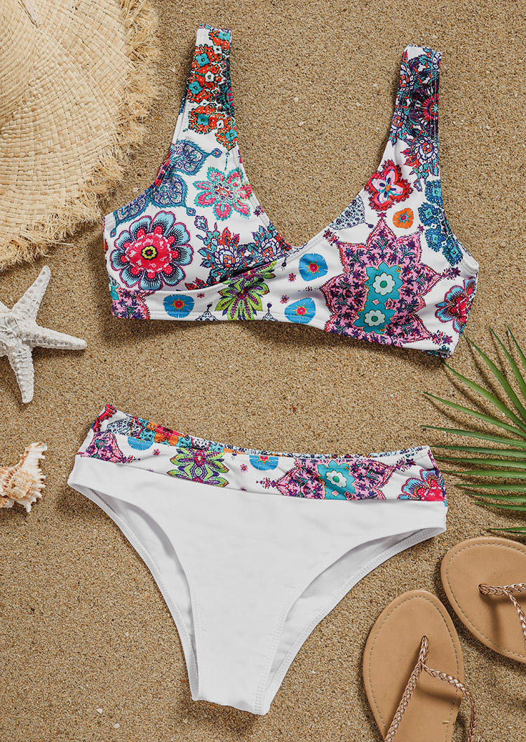 

Bikini Sets Floral Sleeveless Bikini Set in White. Size: ,M,L