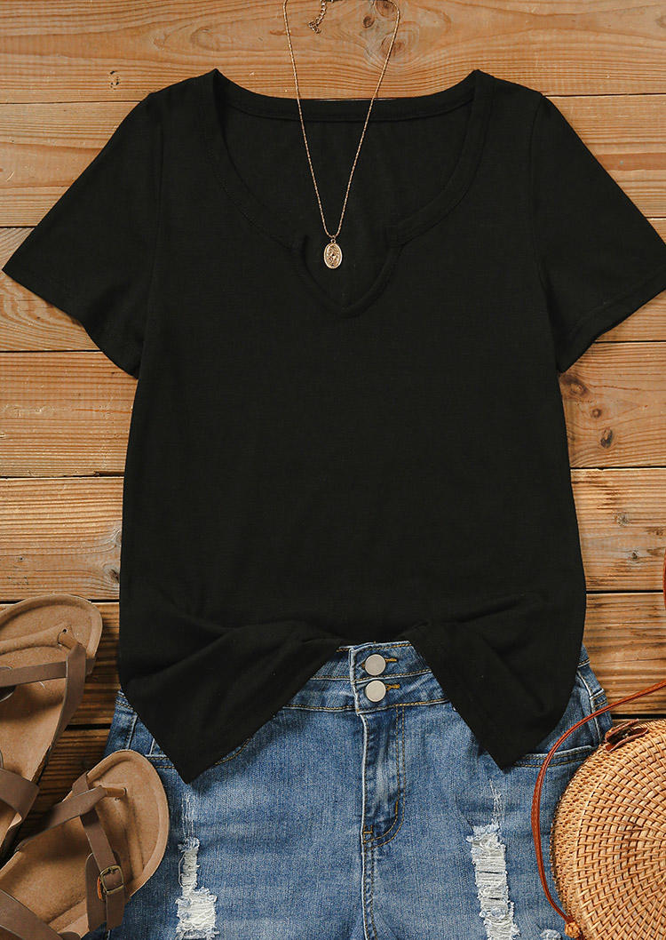 Blouses Notched Neck Short Sleeve Blouse in Black. Size: S,M,L,XL