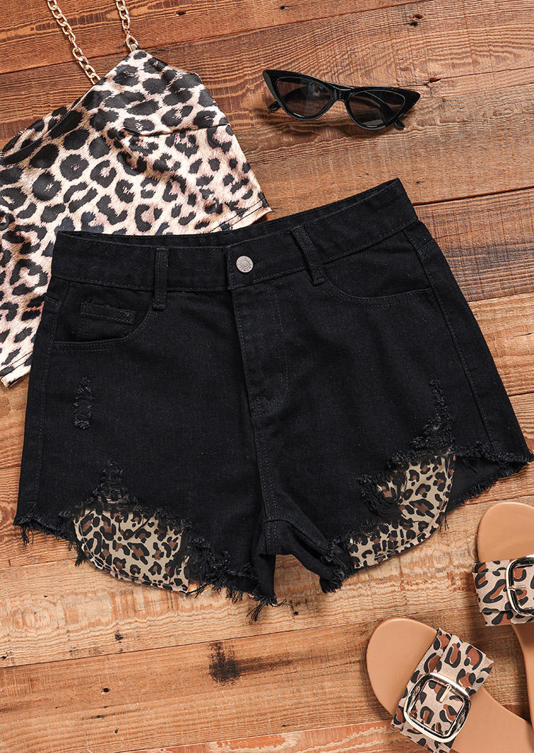 Shorts Leopard Frayed Hem Pocket Denim Shorts in Black. Size: L