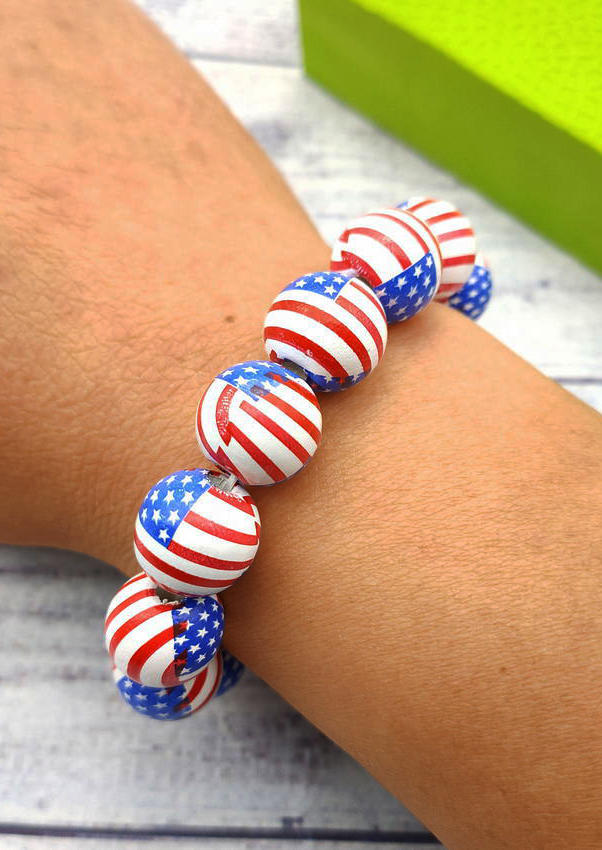 Bracelet American Flag Beading Bracelet in Multicolor. Size: One Size