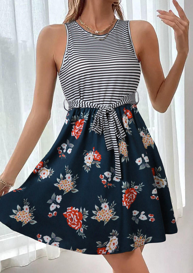 

Mini Dresses Floral Striped O-Neck Mini Dress in Multicolor. Size