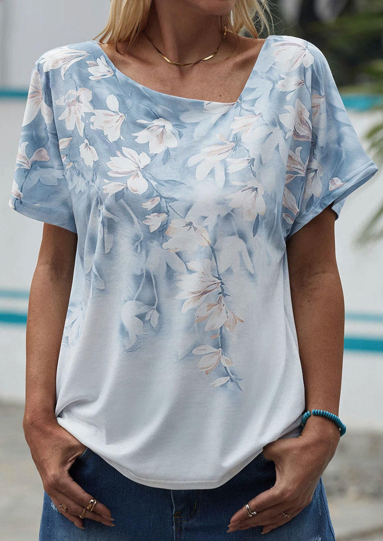 

Blouses Floral Short Sleeve Blouse - Light Blue in Blue. Size