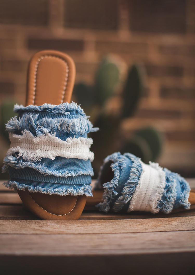 

Slippers Frayed Hem Denim Flat Slippers in Blue. Size: ,38,39,40,41