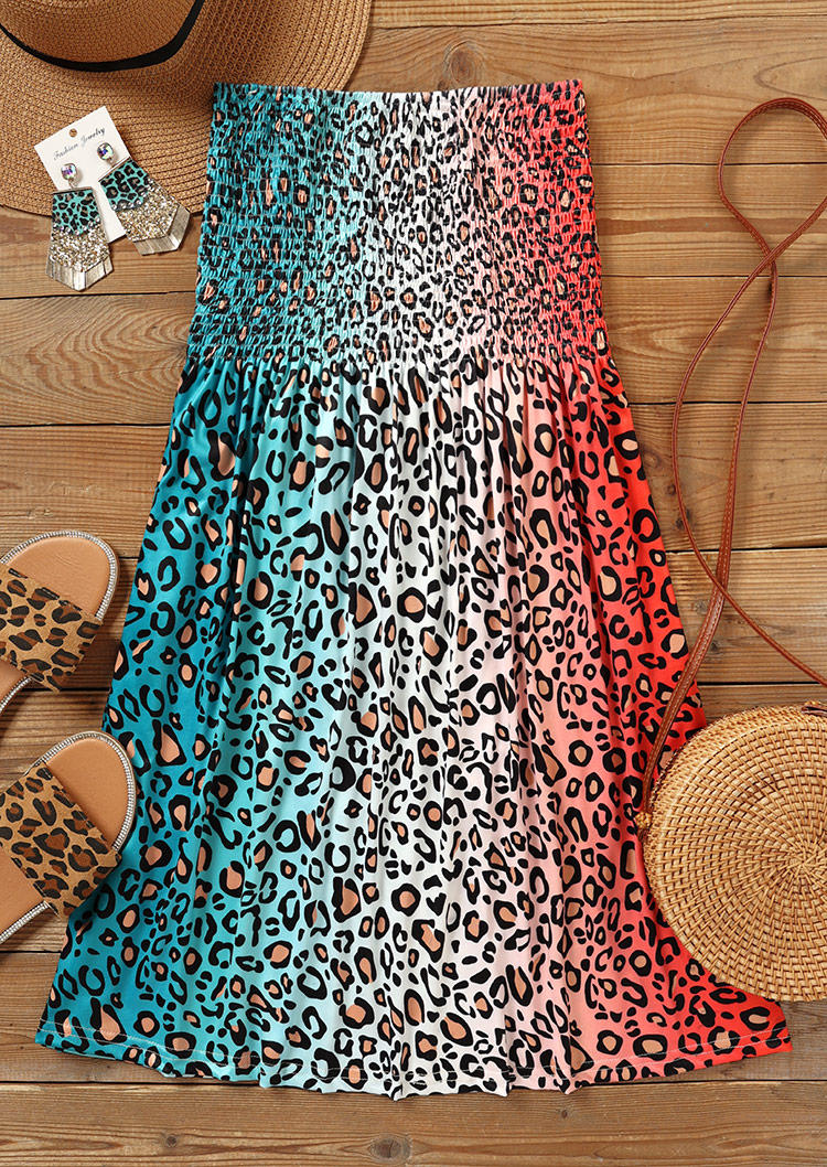 Mini Dresses Leopard Gradient Smocked Strapless Bandeau Mini Dress in Multicolor. Size: M,S