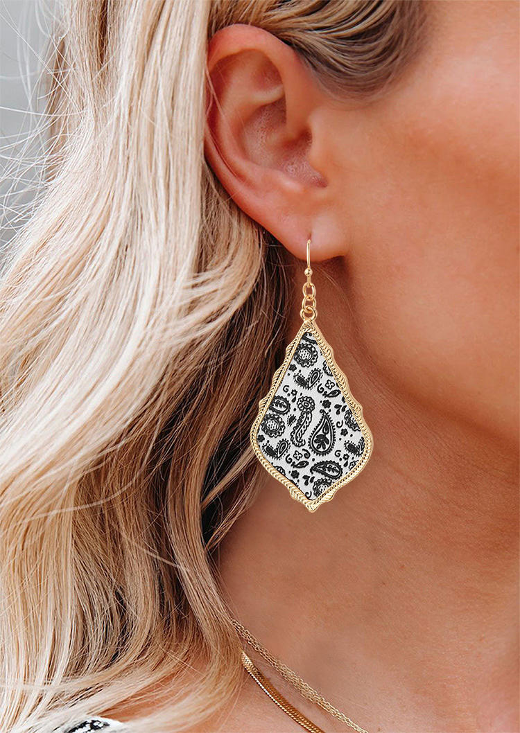 

Earrings Paisley Alloy Hook Pendant Earrings in Dark Gray. Size