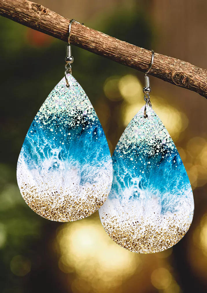 

Earrings Ocean Gradient PU Hook Earrings in Multicolor. Size