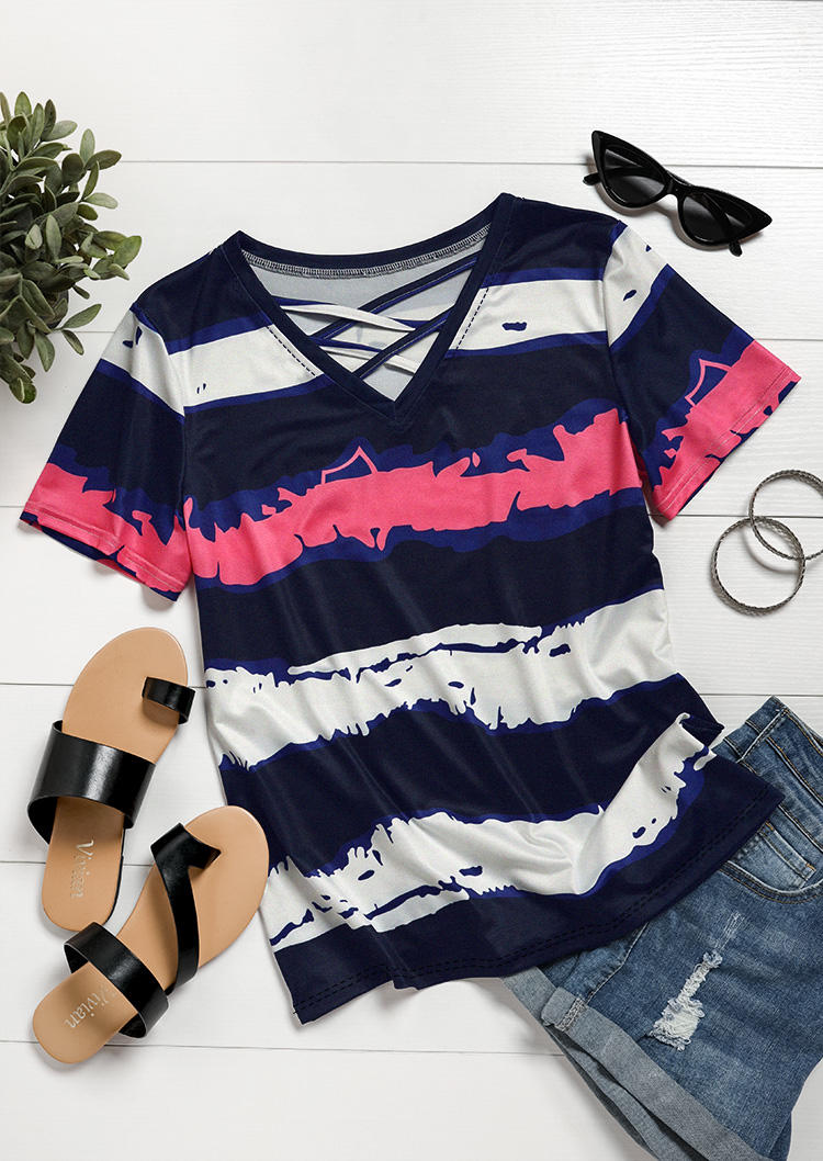 Blouses Criss-Cross Striped Short Sleeve Blouse in Multicolor. Size: M,S