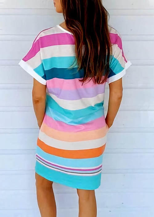 Mini Dresses Colorful Striped Pocket O-Neck Mini Dress in Multicolor. Size: M