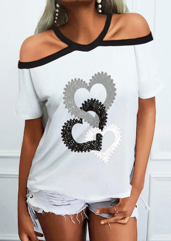 

Blouses Heart Cold Shoulder Short Sleeve Blouse in White. Size: ,M,L,XL
