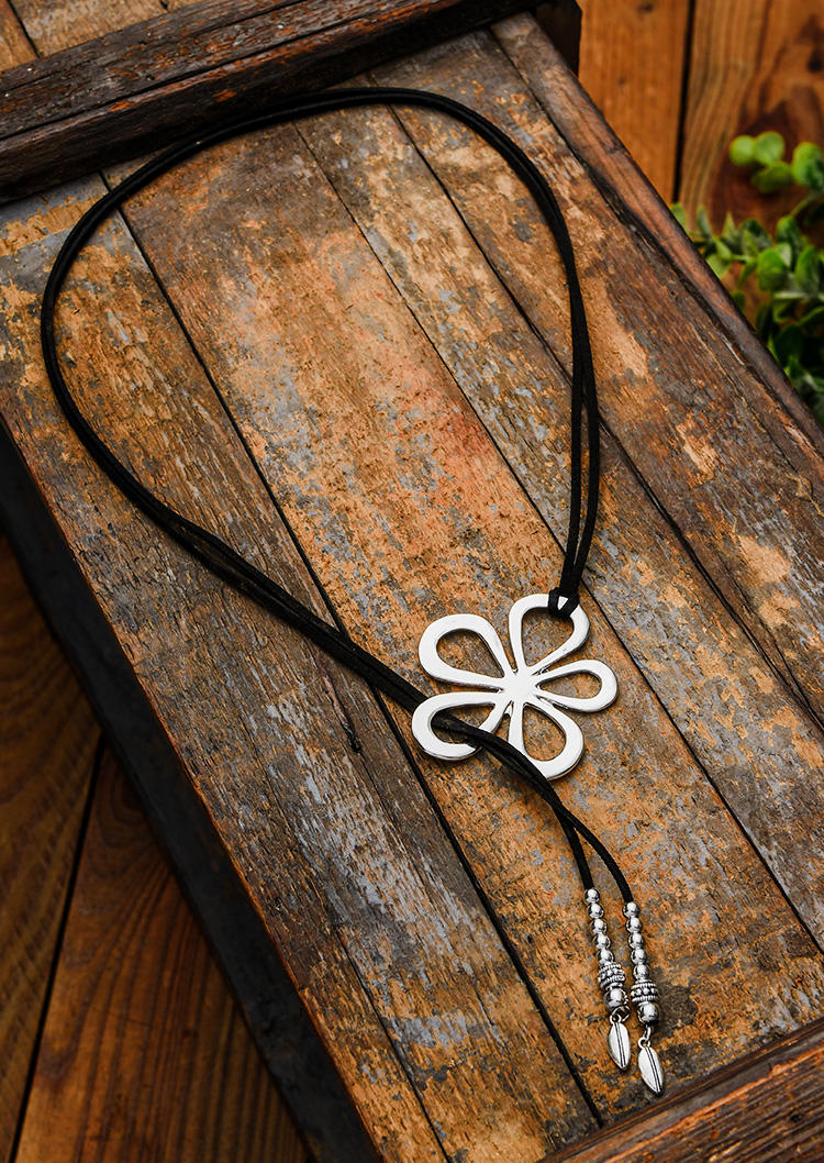 

Necklaces Floral Beading Double-Layered Hollow Out Necklace in Silver. Size