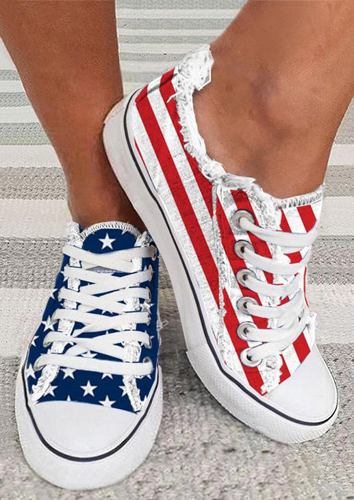 

Sneakers Star Striped Lace Up Sneakers in Multicolor. Size