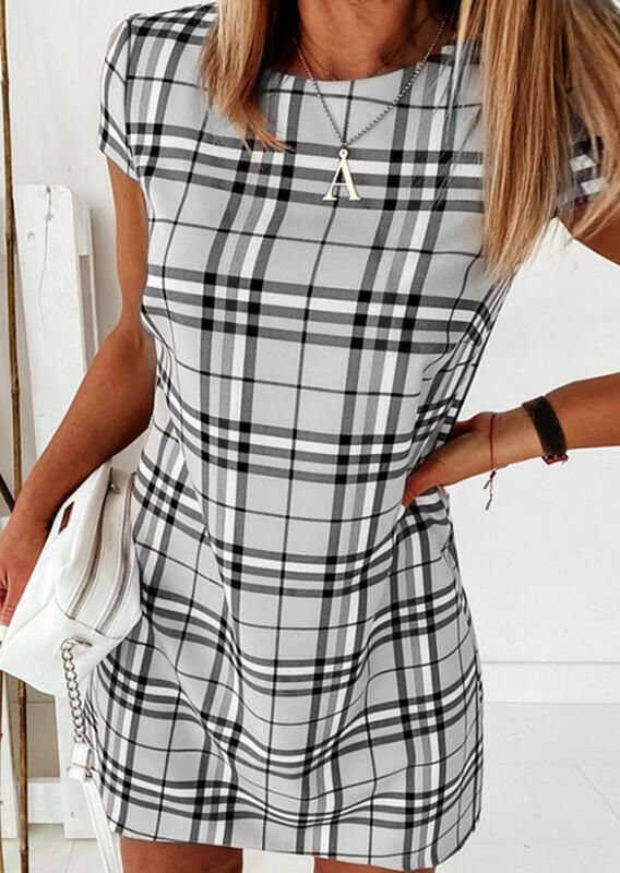 

Mini Dresses Plaid Short Sleeve O-Neck Mini Dress in Gray. Size