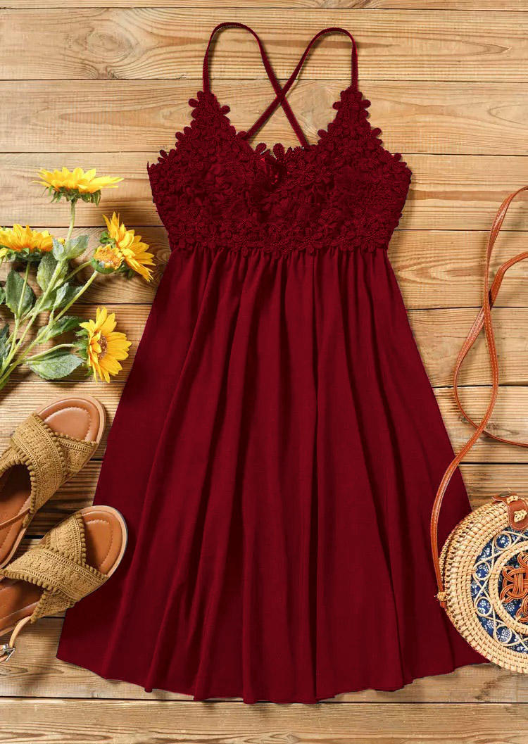 Mini Dresses Lace Splicing Criss-Cross Spaghetti Strap Mini Dress - Burgundy in Red. Size: S