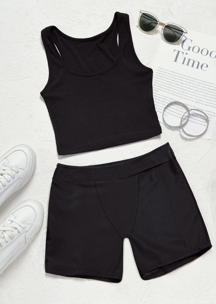Activewear Crop Tank Top And Shorts Activewear in Black. Size: L,S