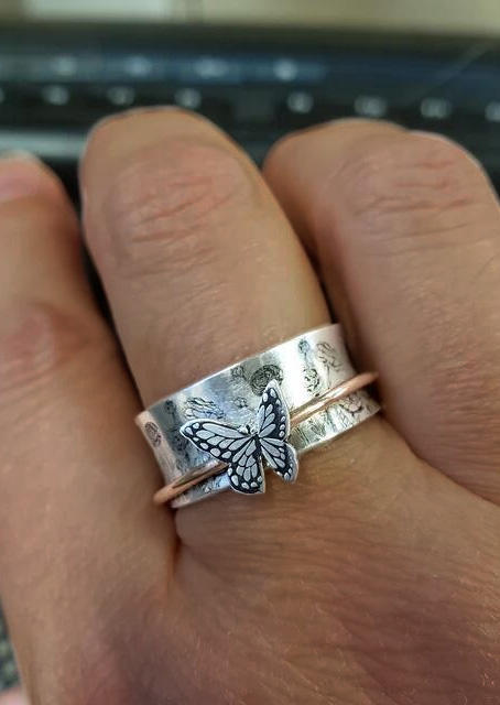 

Rings Butterfly Floral Alloy Spinning Fidget Ring in Silver. Size