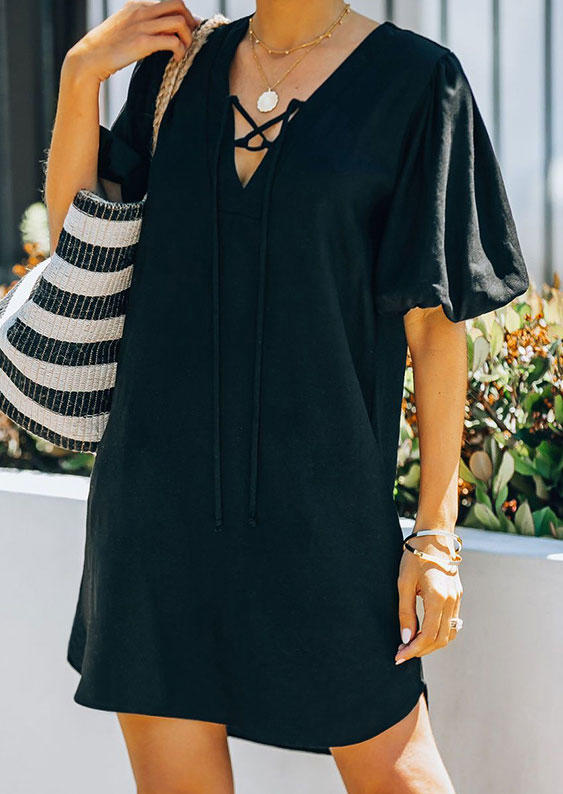 Mini Dresses Lace Up Elastic Cuff Mini Dress in Black. Size: S,XL