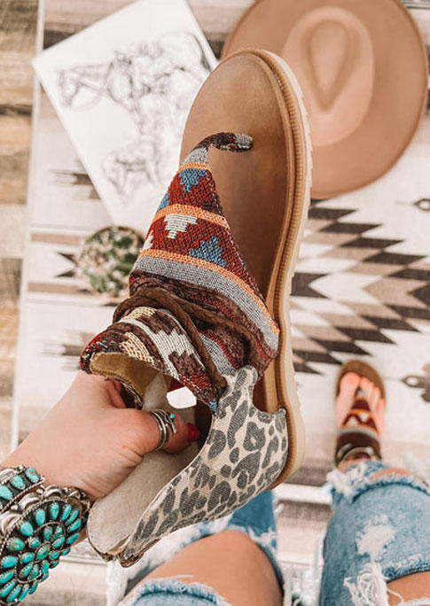 

Sandals Aztec Geometric Leopard Flat Thong Sandals in Multicolor. Size: ,38,39,40,41