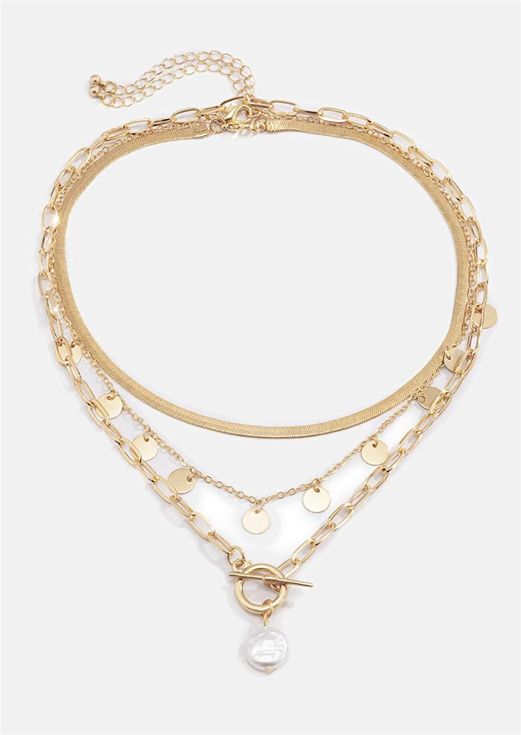 

Necklaces 3 Pieces Hollow Out Pendant Necklace in Gold. Size