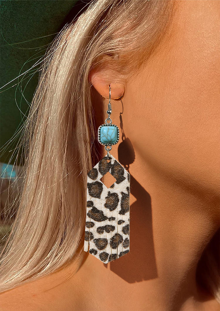 

Earrings Leopard Turquoise Hollow Out Tassel Earrings in Multicolor. Size