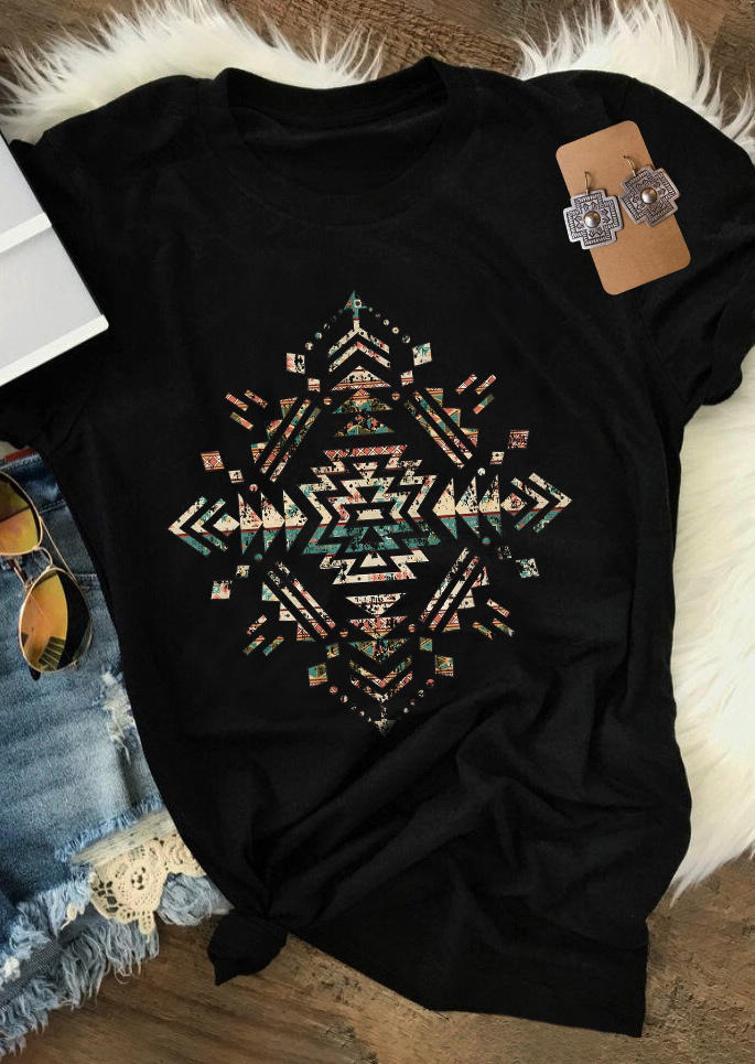 T-shirts Tees Aztec Geometric Western T-Shirt Tee in Black. Size: L,M,S,XL