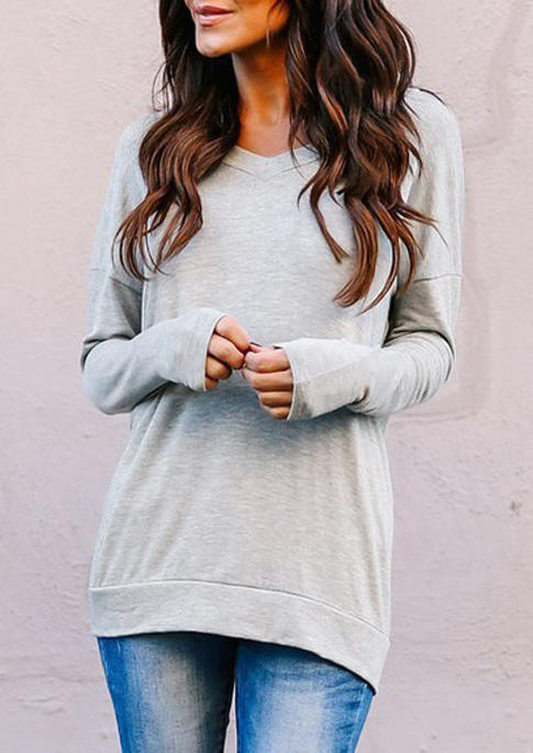 

Blouses Criss-Cross Open Back V-Neck Blouse in Gray. Size: ,XL