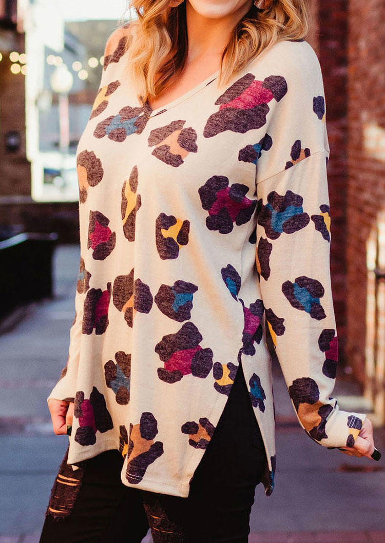 

Blouses Colorful Leopard Slit Long Sleeve Blouse in Multicolor. Size