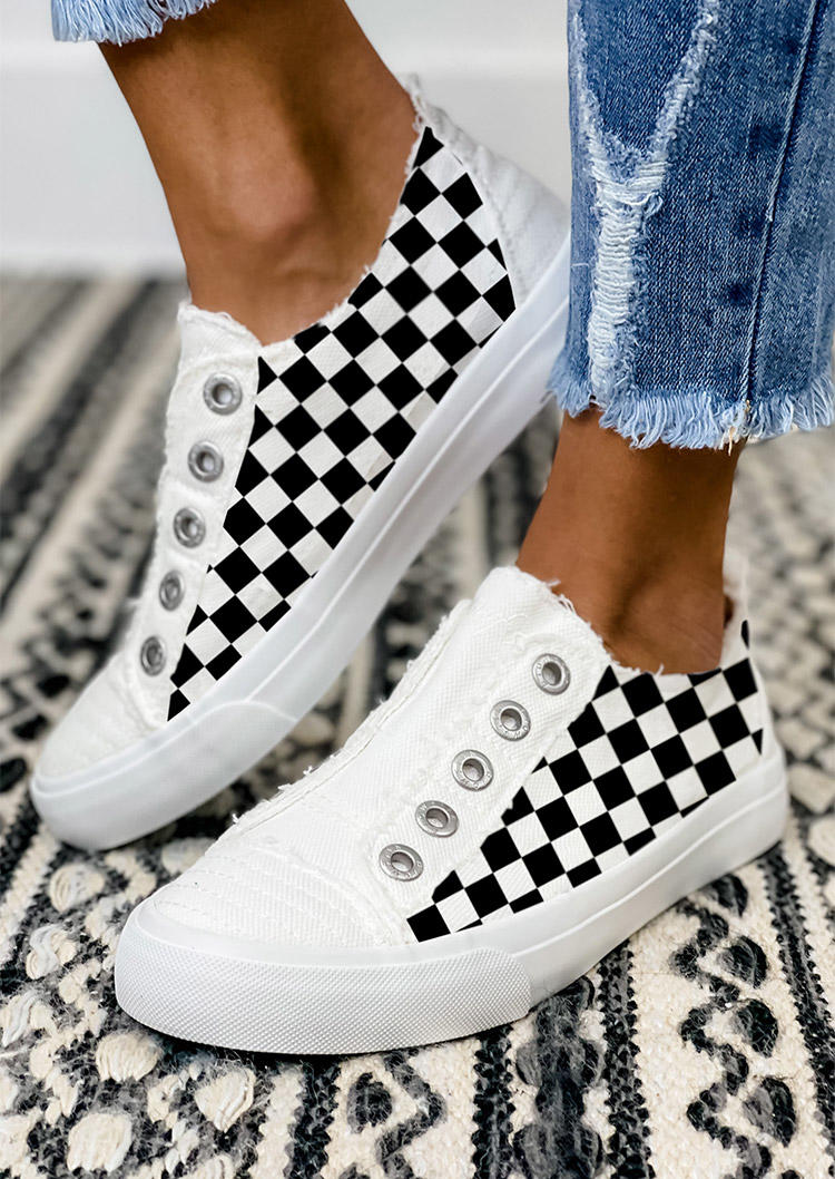 

Sneakers Checkered Slip On Flat Canvas Sneakers in White. Size: ,38,39,40,41