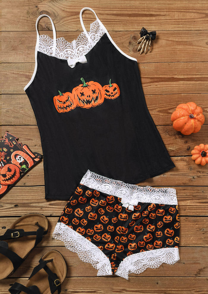 

Sleepwear Halloween Pumpkin Face Splicing Lace Camisole And Shorts Pajamas Set in Black. Size