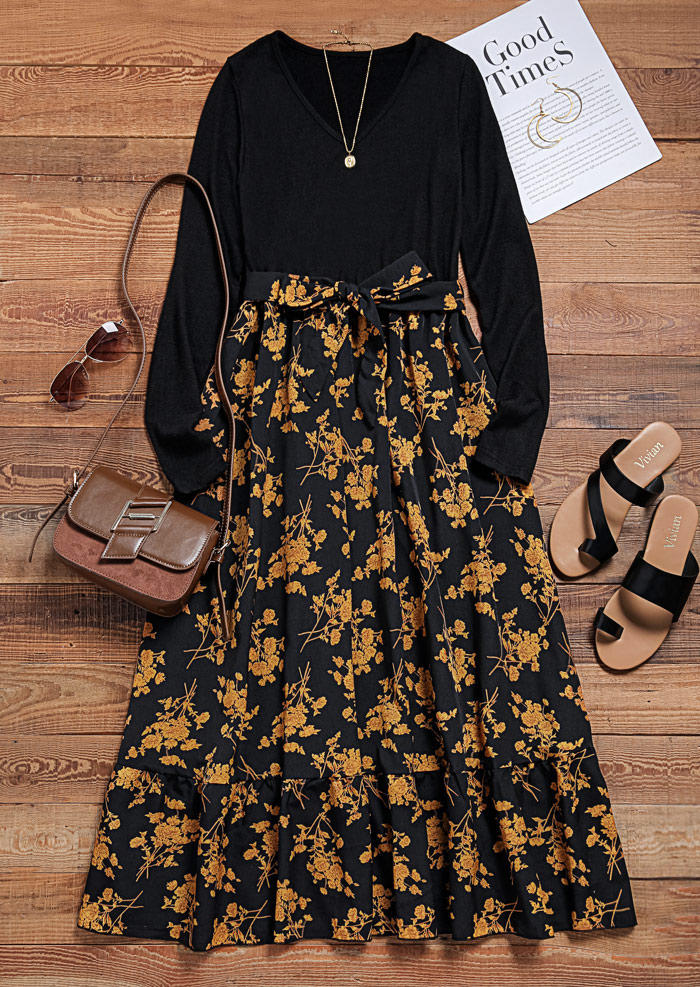 Maxi Dresses Floral Long Sleeve V-Neck Maxi Dress in Black. Size: M
