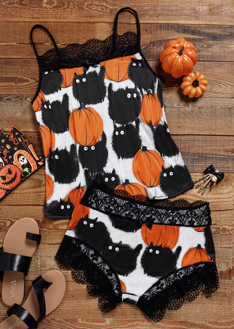 

Sleepwear Halloween Pumpkin Cat Lace Splicing Camisole And Shorts Pajamas Set in Multicolor. Size
