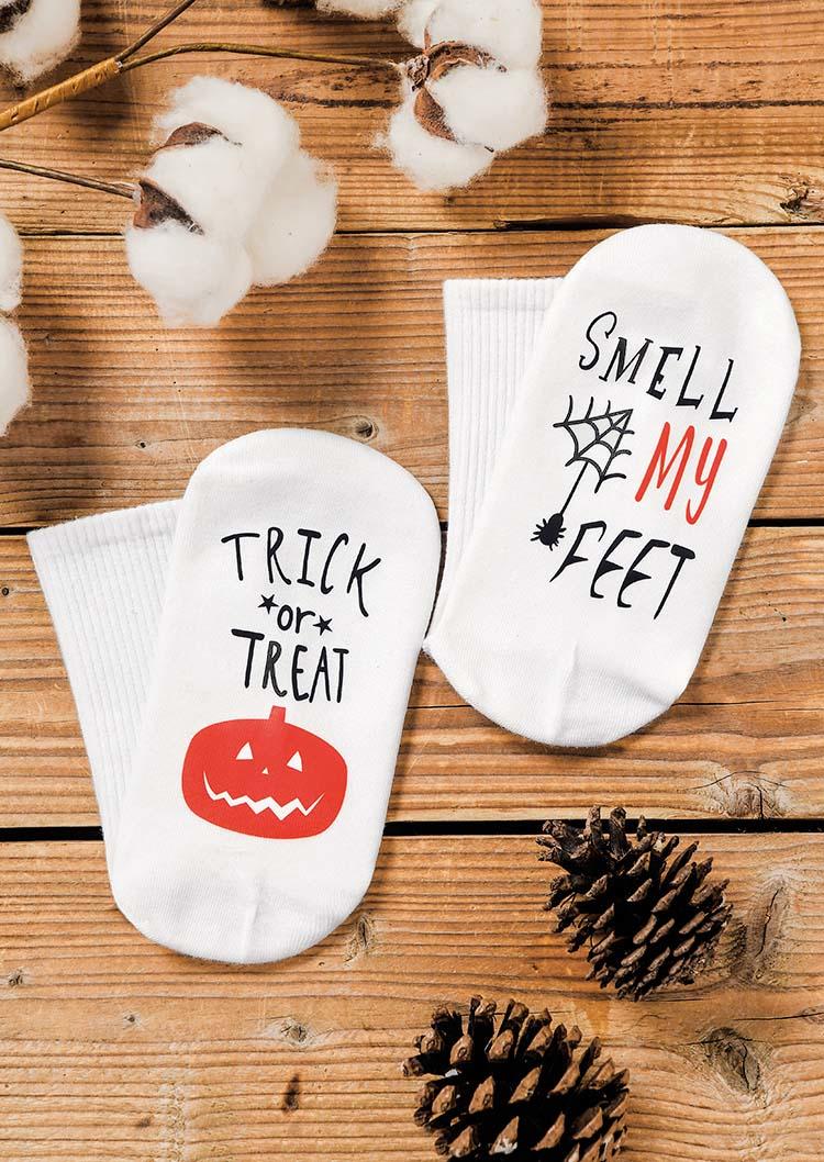 Crew Socks Halloween Trick Or Treat Smell My Feet Pumpkin Face Crew Socks in White. Size: One Size